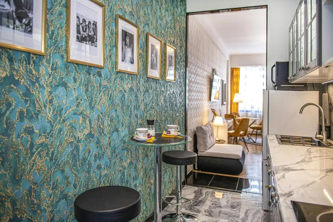 B&P Maine Street Apartments Budapest 0*,